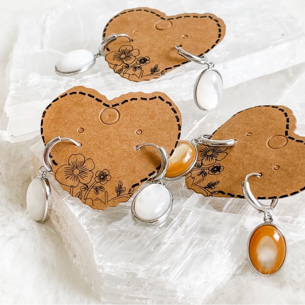 ✨Shell Earring Hoops✨ - Picture 5 of 5